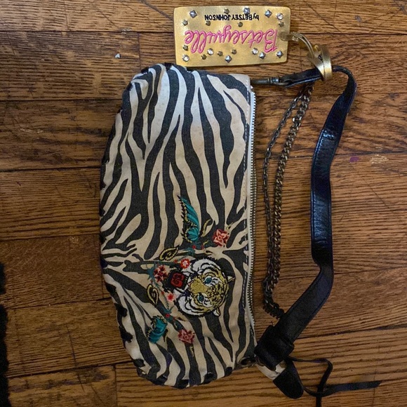 Pochette Double Betsey Johnson - Faux Cuir Multicolore, Wristlet, Neuve Avec étiquettes